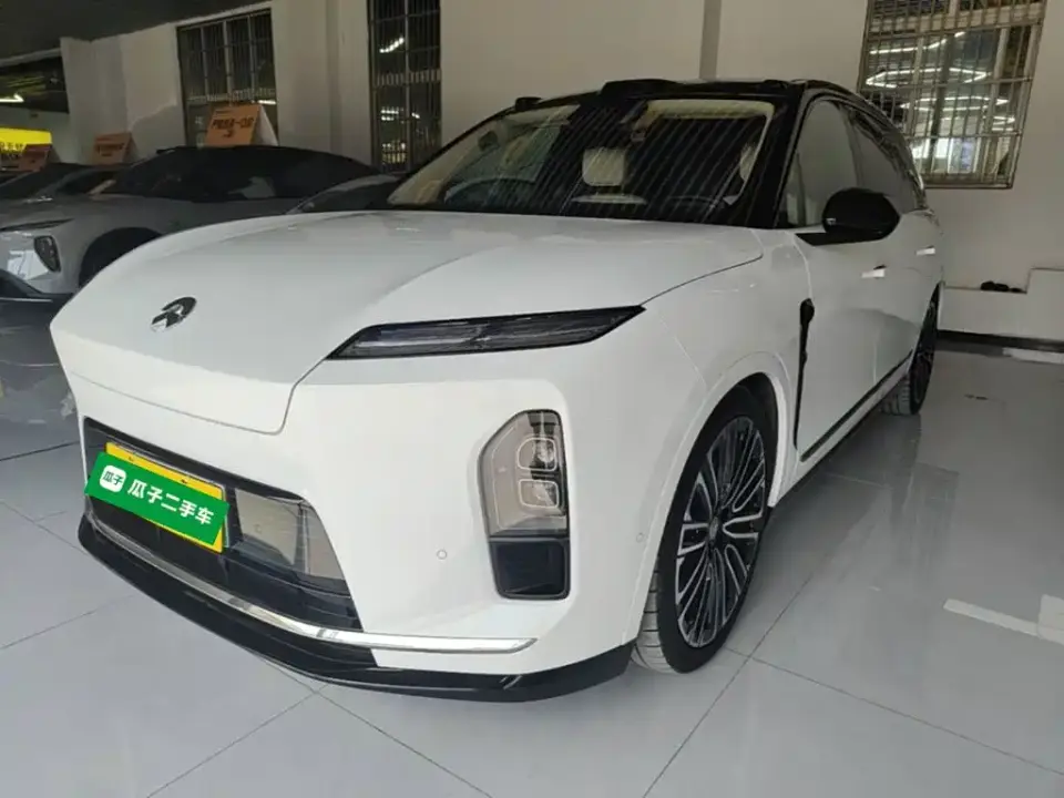 NIO ES8 Base Model 2025