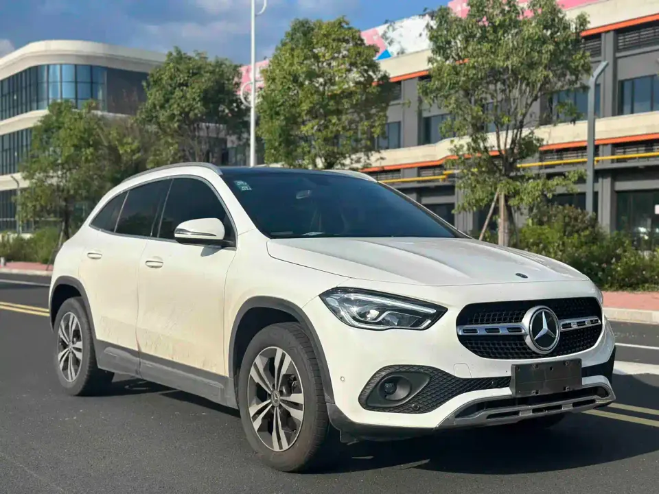 Mercedes-Benz GLA-Class GLA 200 2020