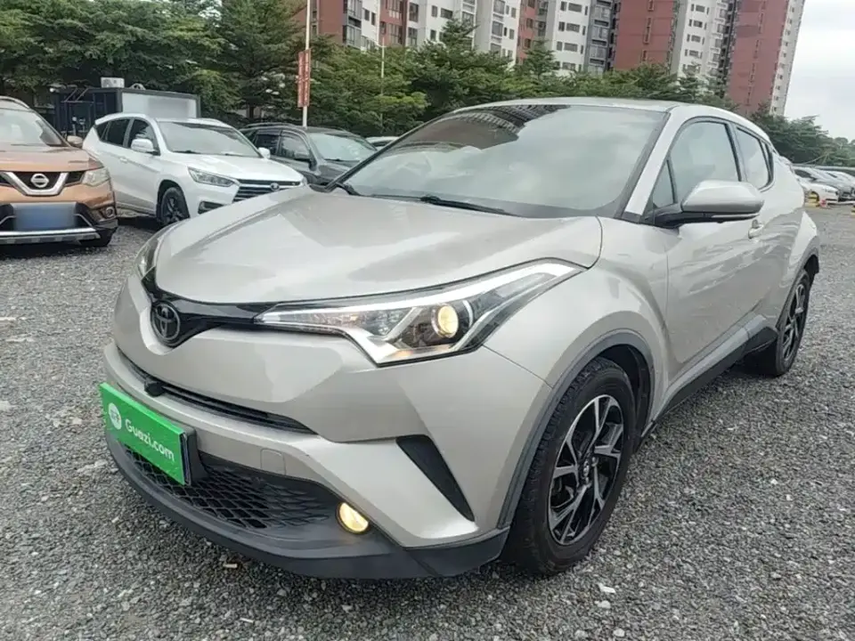 Toyota C-HR Model 2.0L Leading 2020