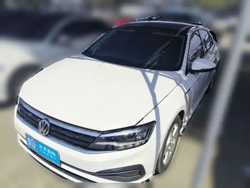 Volkswagen Lamando 230TSI DSG Fashion Edition 2021