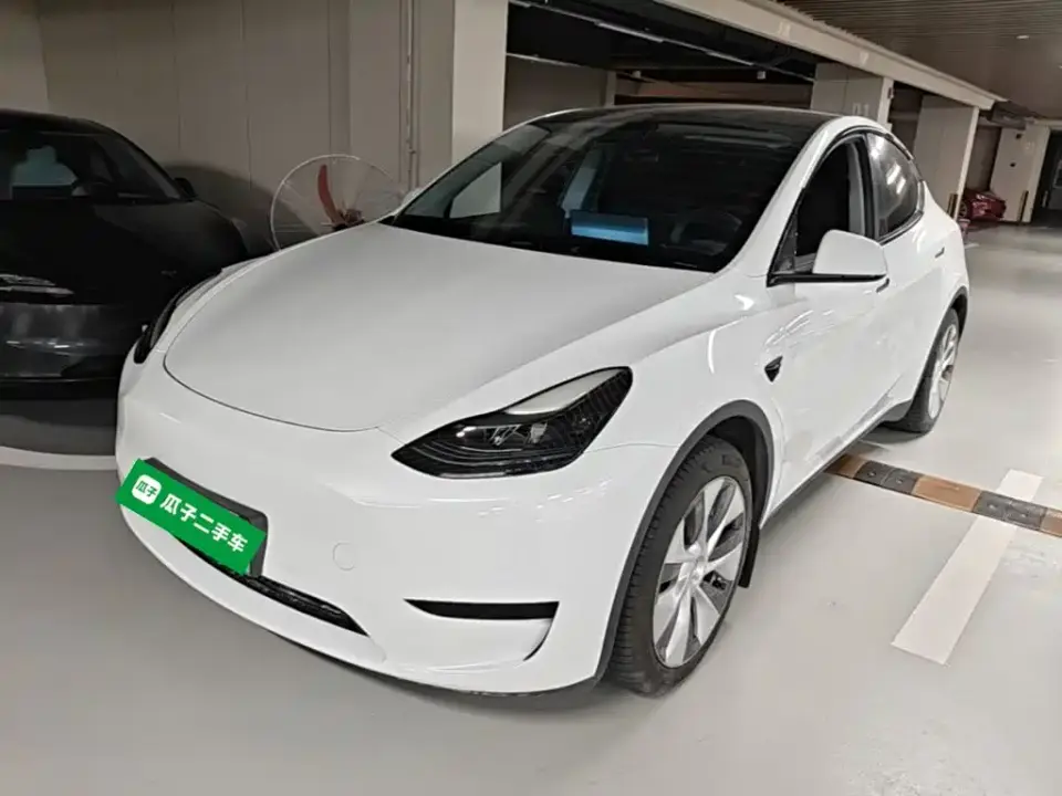 Tesla Model Y Facelift Rear-Wheel Drive Version 2023