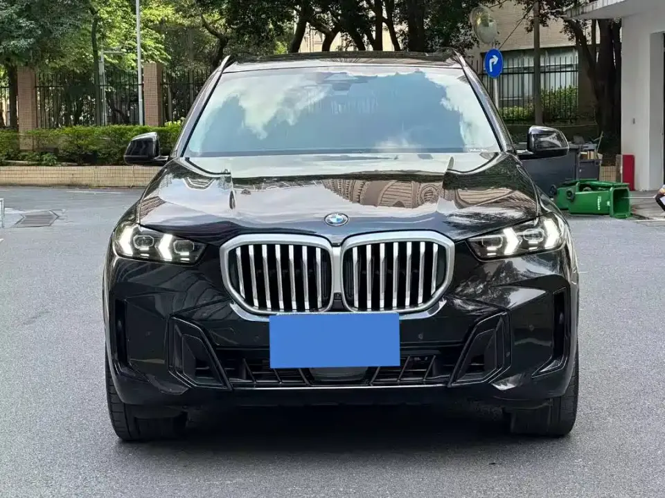 BMW X5 xDrive 30Li Premium M Sport Black Night Package 2024
