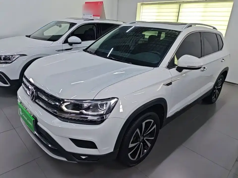 Volkswagen Tharu 330TSI AWD Luxury Edition 2023
