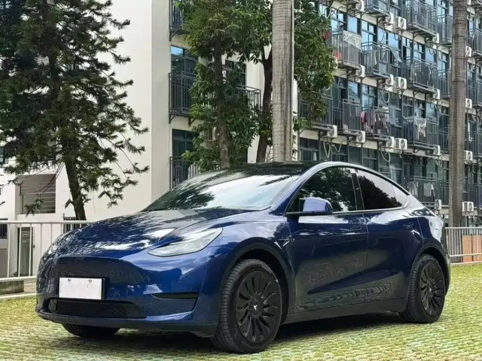 Tesla Model Y Facelift Rear-Wheel Drive Version 2023