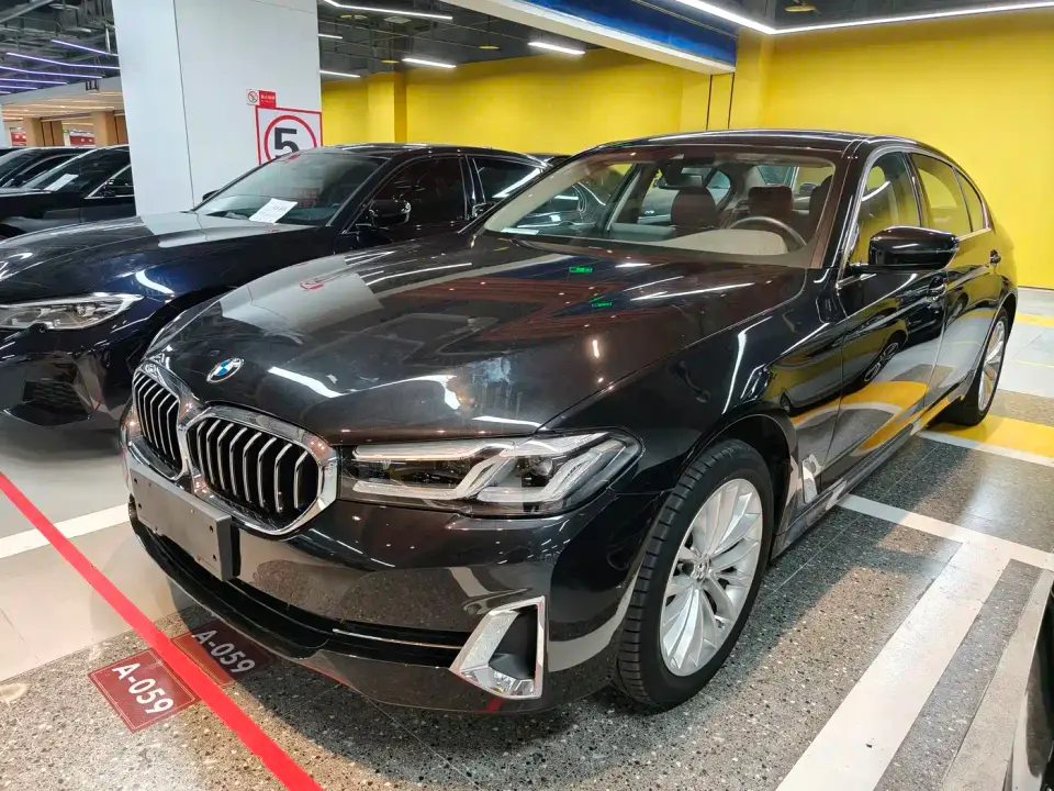 BMW 5 Series Model Second Facelift 525Li Luxury Package 2024