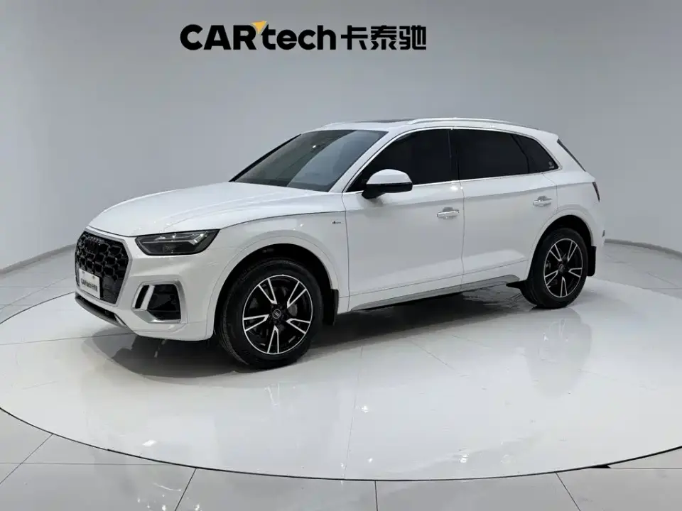 Audi Q5L 40 TFSI Fashion Dynamic 2025
