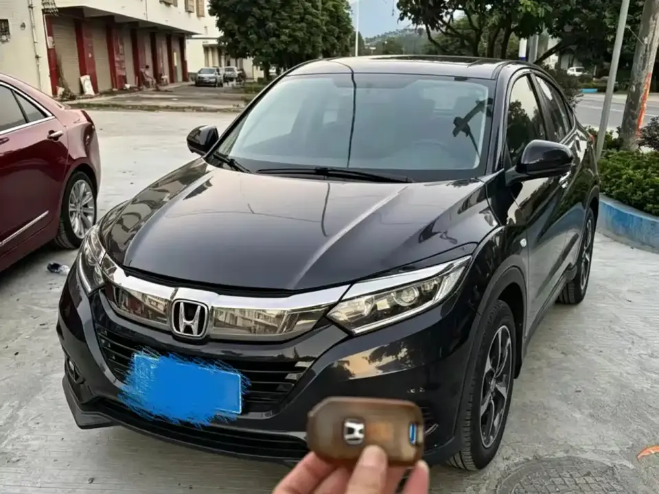 Honda Vezel 1.5L CVT Phantom Night Pioneer Edition 2022