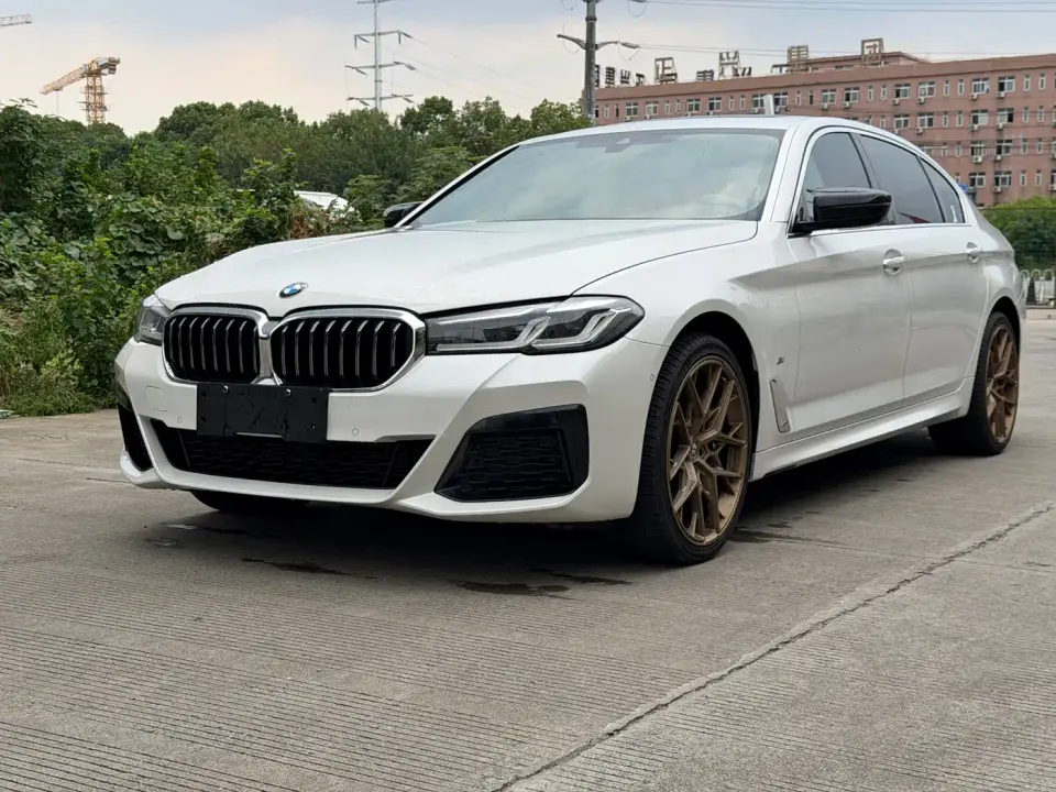 BMW 5 Series Facelift 525Li M Sport Package 2023