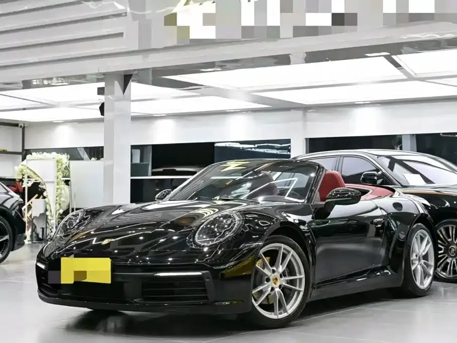 Porsche 911 Carrera Cabriolet 3.0T 2024