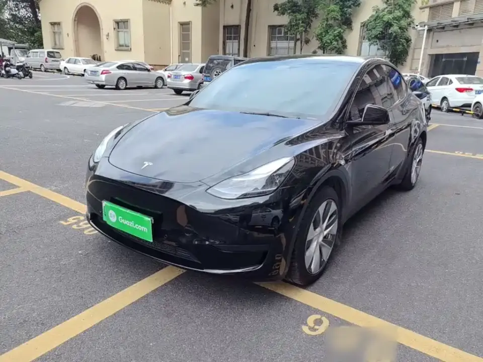 Tesla Model Y Facelift Rear-Wheel Drive Version 2023