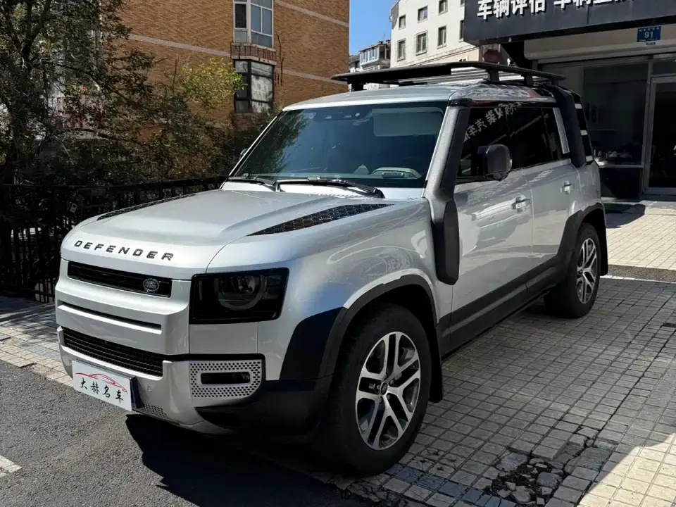 Land Rover Defender 110 P400 Launch Matte Silver Special Package Edition 2020