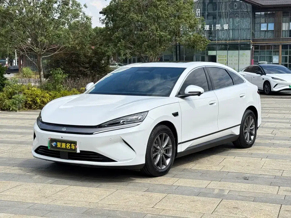 BYD Qin L EV 470KM Leading Edition 2025
