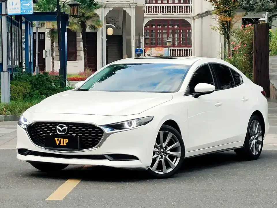 Mazda Mazda3 Axela 2.0L Automatic Premium Edition 2022