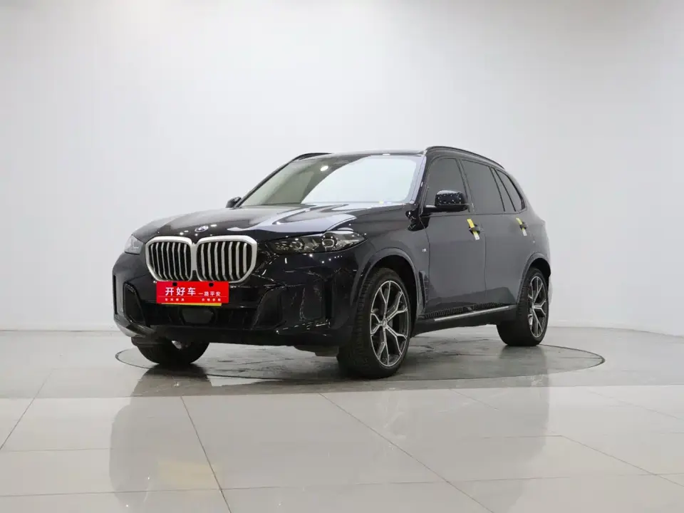 BMW X5 xDrive 30Li Premium M Sport Black Night Package 2025