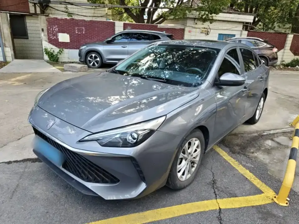 Roewe i5 1.5L CVT Luxury Edition 2024