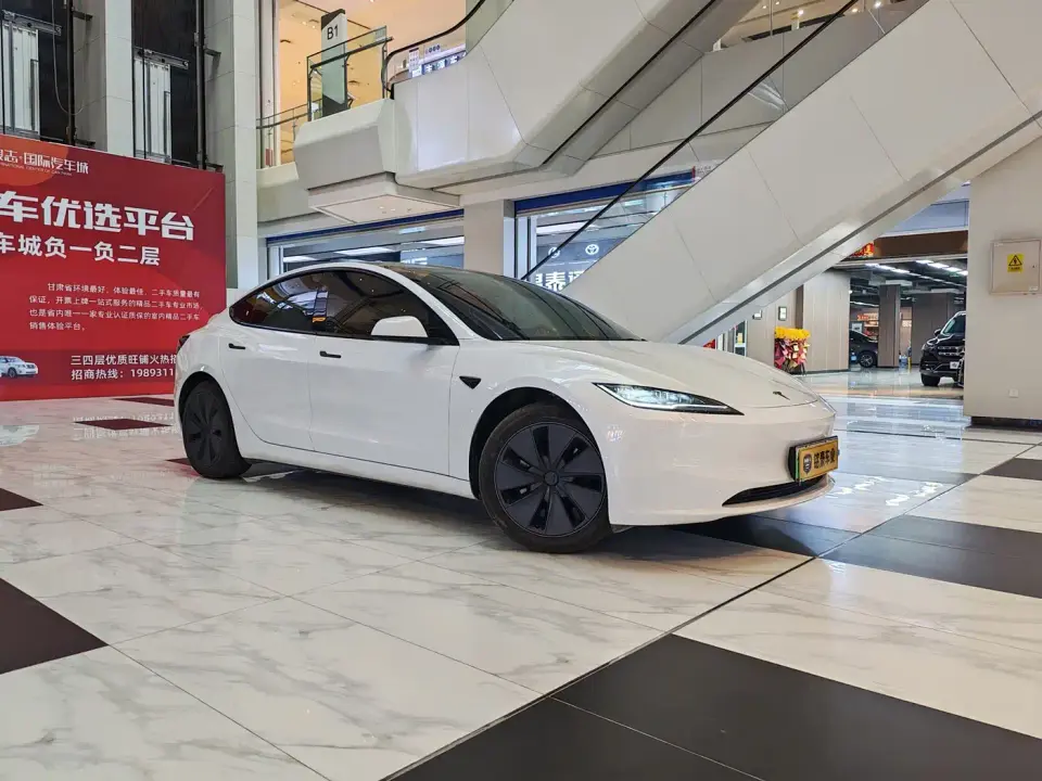 Tesla Model 3 Model Rear-Wheel Drive Edition 2026