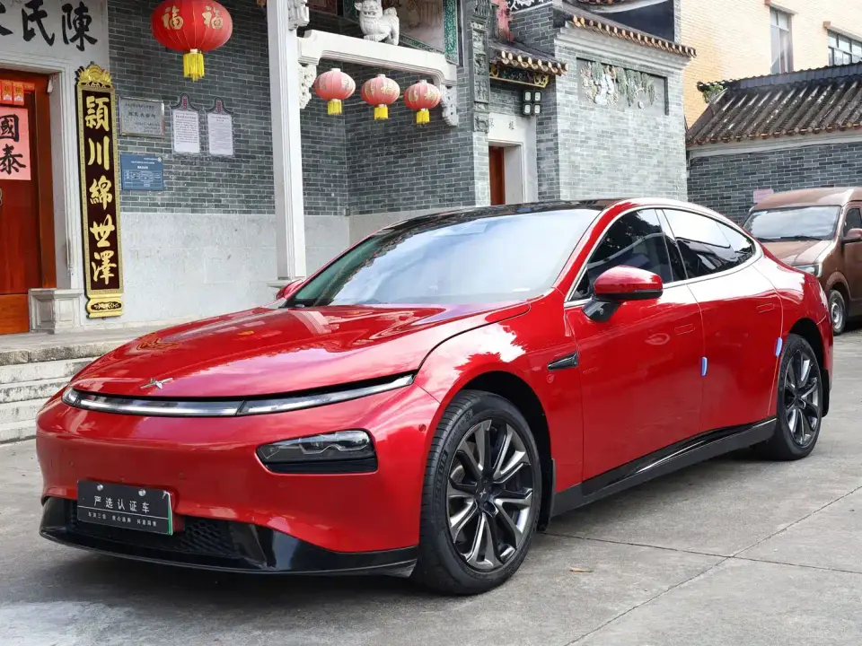 XPeng P7 Model 670E 2020