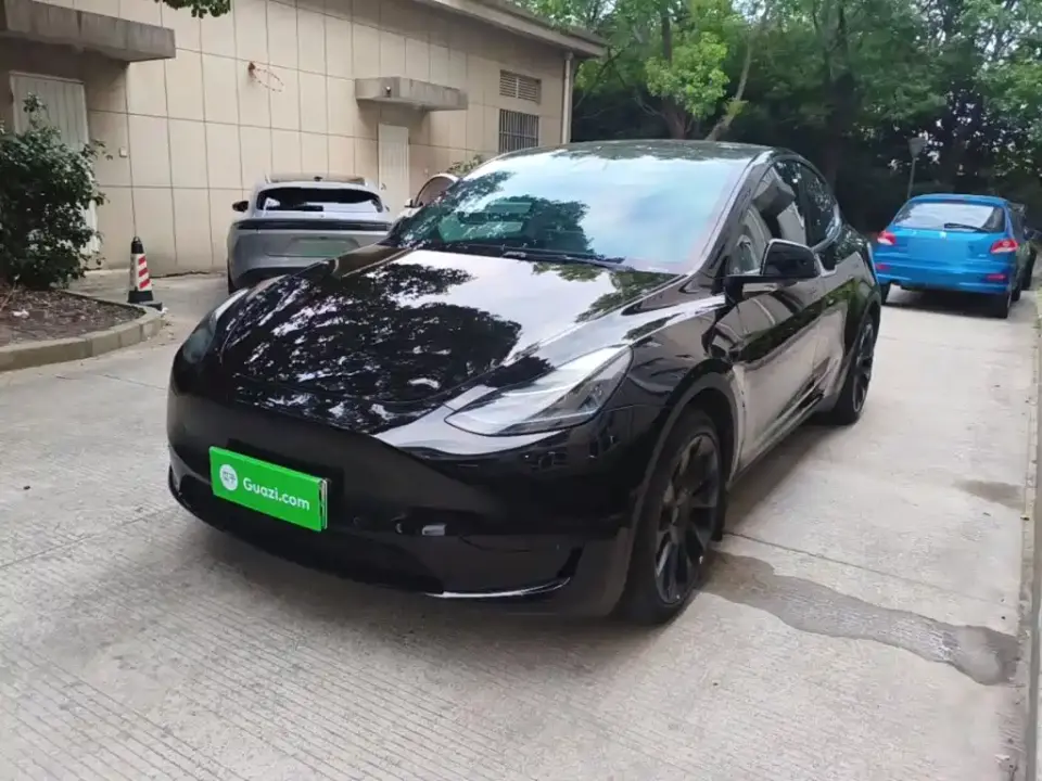 Tesla Model Y Facelift Rear-Wheel Drive Version 2023