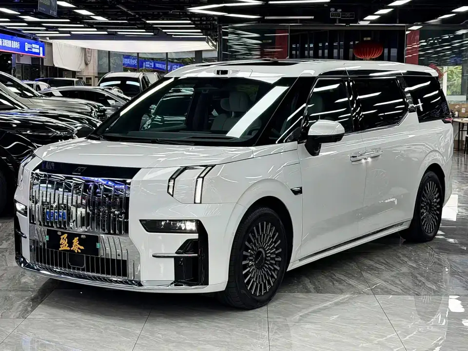 Zeekr 009 7-Seat Aisle AWD Version 108kWh 2024