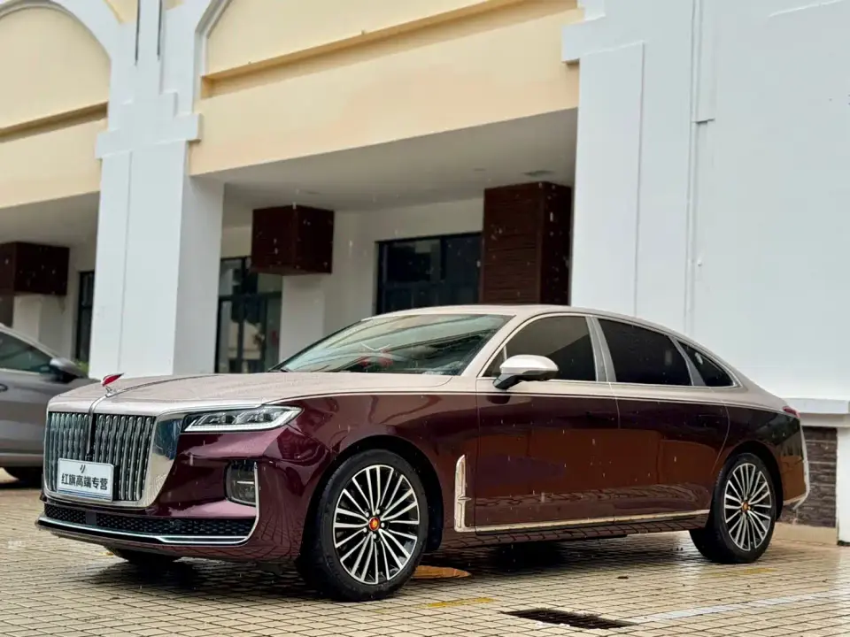 Hongqi H9 2.0T Smart Connect Flag Smooth Edition 2022
