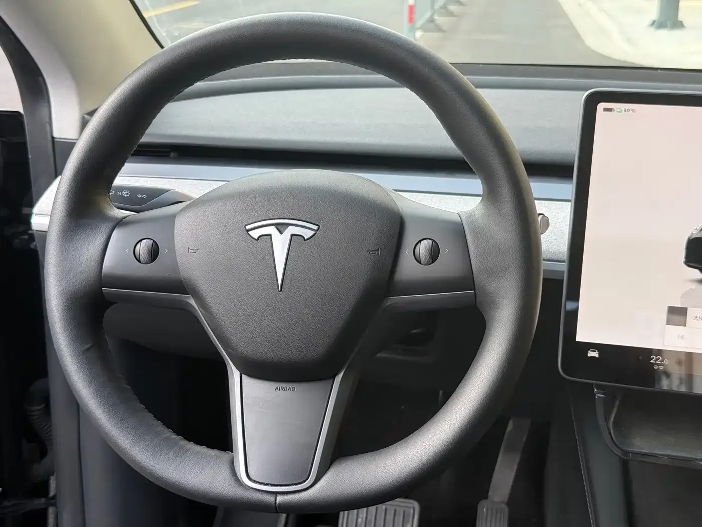 Tesla Model Y Rear-Wheel Drive Version 2024 — фото 11