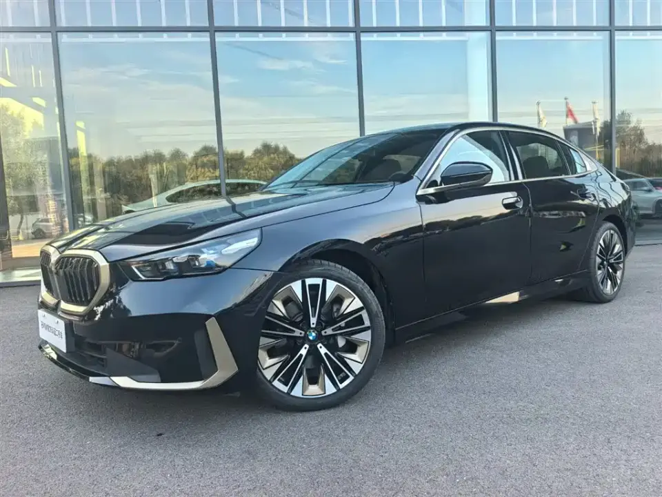 BMW 5 Series 530Li Premium Luxury Package 2026