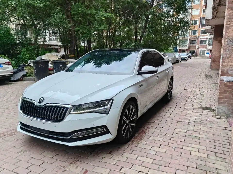 Skoda Superb TSI280 DSG Premium Edition 2023