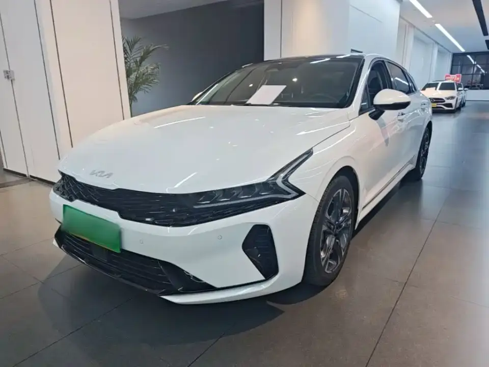 Kia K5 1.5T Premium Edition 2025