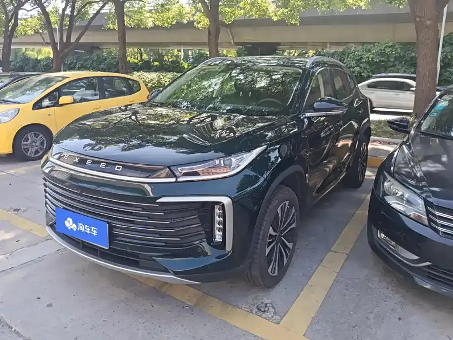 Exeed Lingyun 300T 2WD Starlight Edition 2024