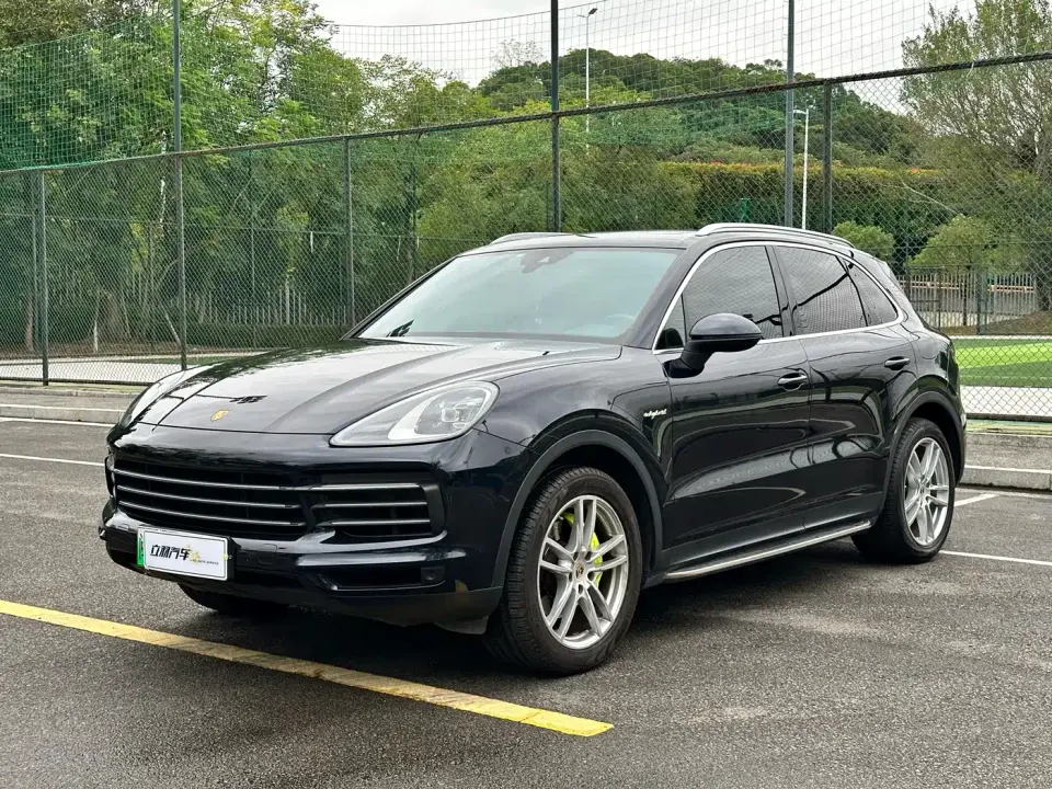 Porsche Cayenne New Energy Cayenne E-Hybrid 2.0T Platinum Edition 2022