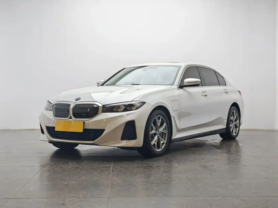 BMW i3 eDrive 35 L 2023