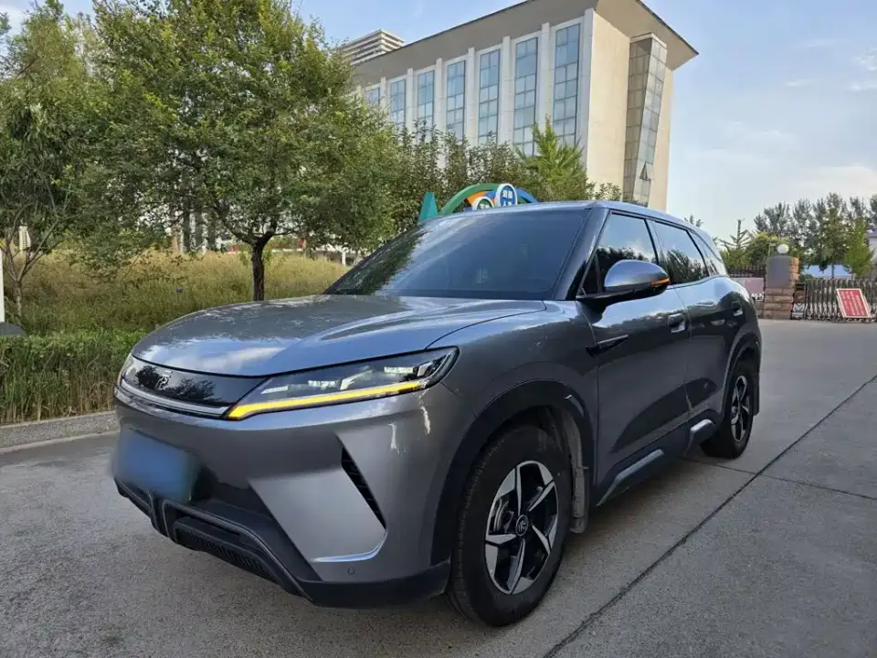 BYD Yuan UP 401KM Leading Edition 2024