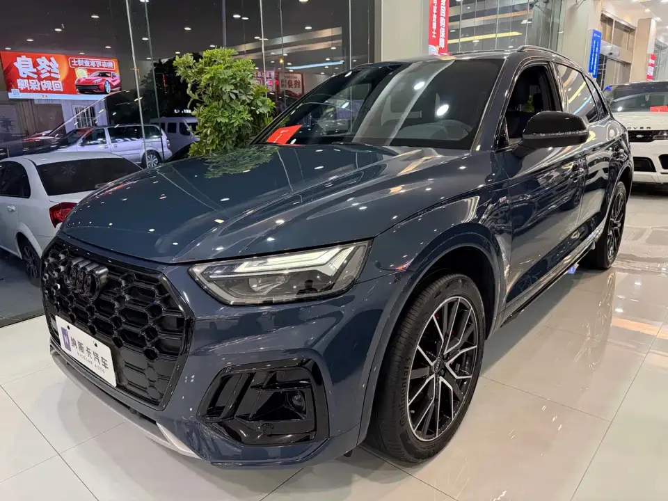 Audi Q5L Model 40 TFSI Luxury Dynamic 2024