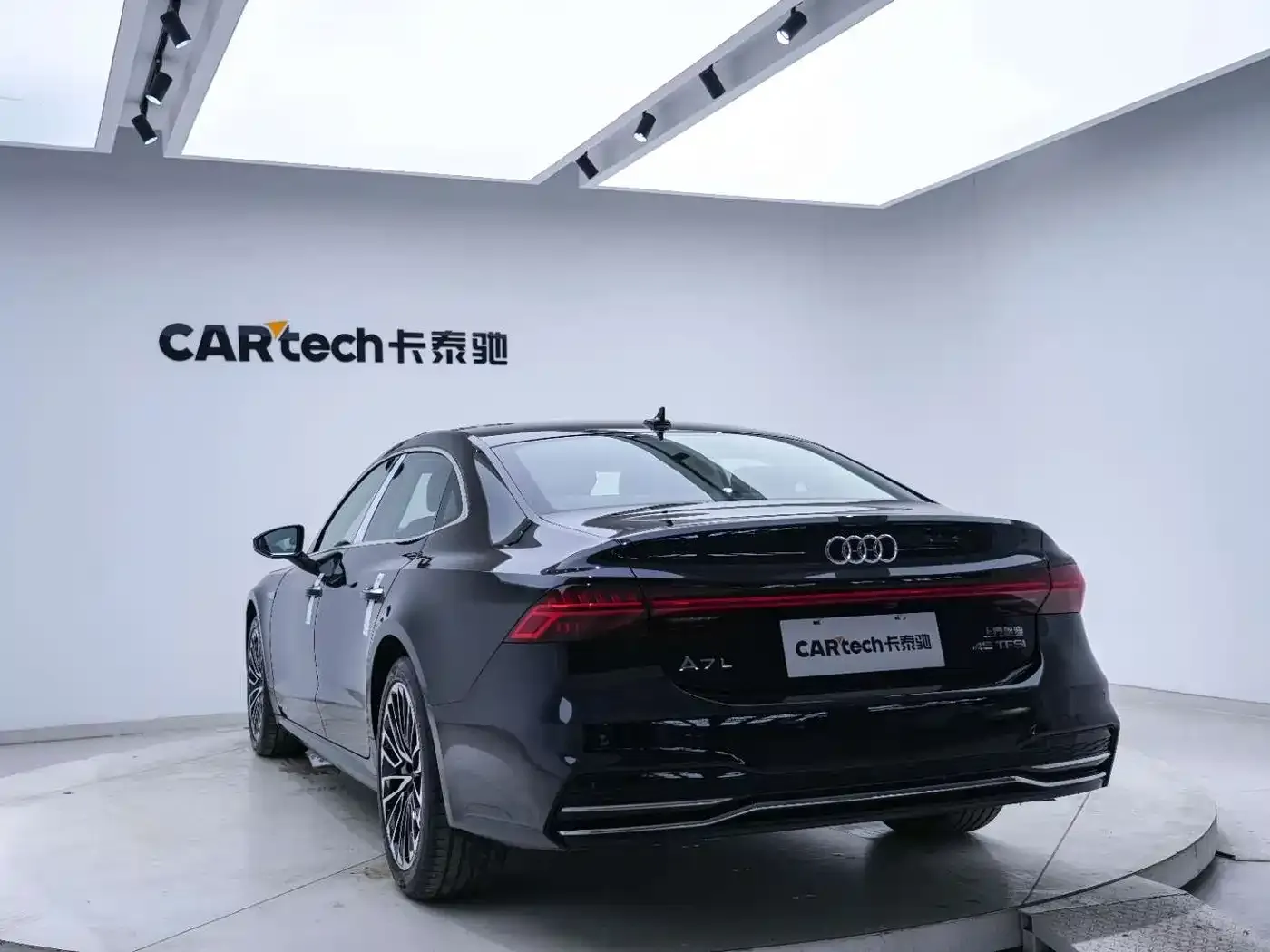 Audi A7L 45 TFSI Luxury 2024 — фото 16