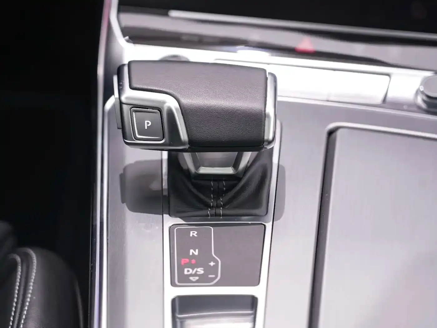 Audi A7L 45 TFSI Luxury 2024 — фото 13