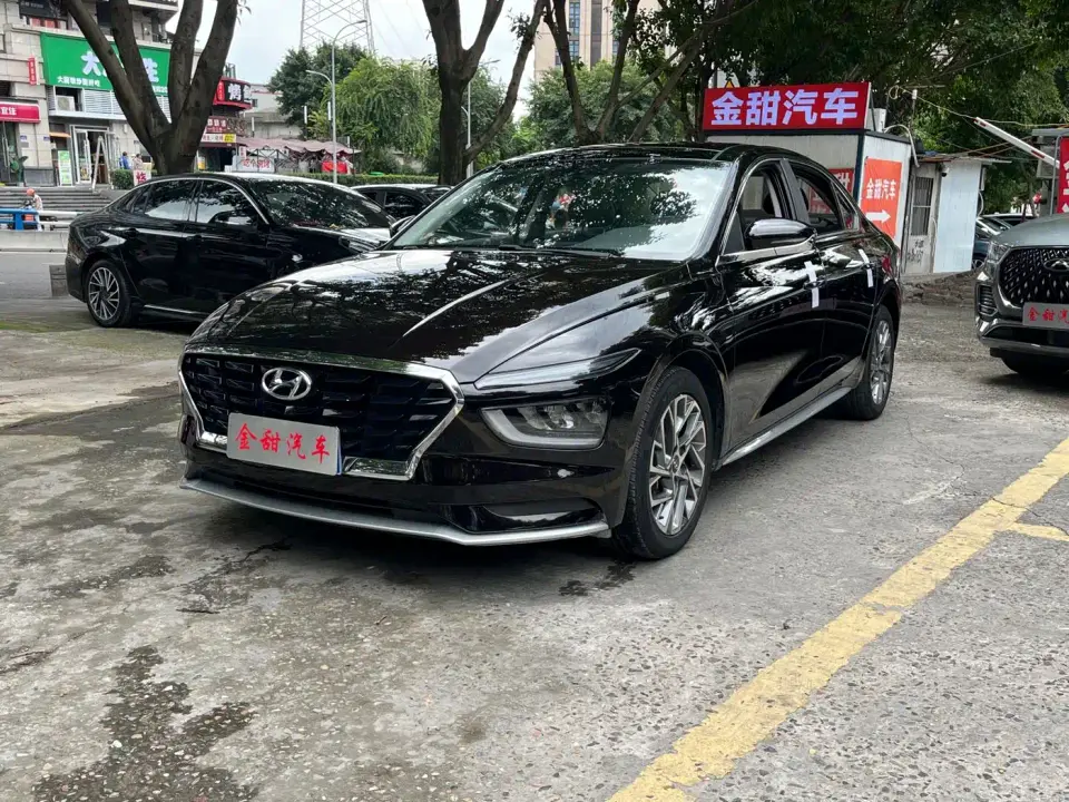 Hyundai Mistra 1.8L CVT GLX Elite 2021