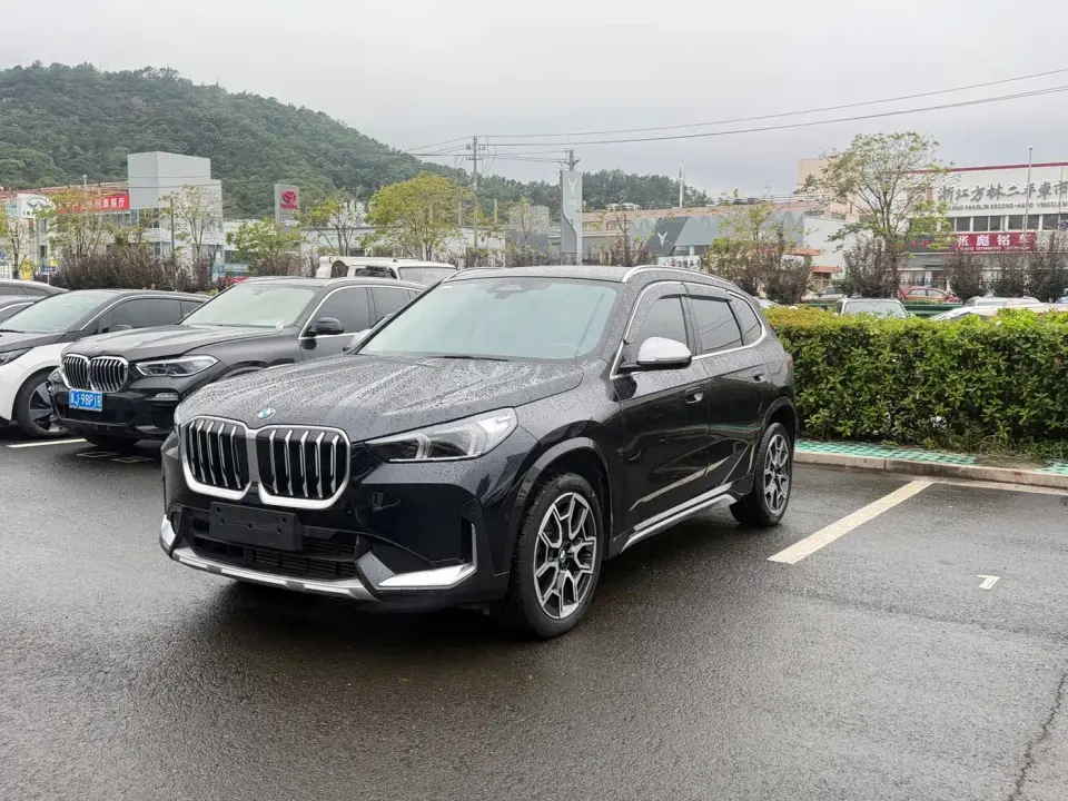 BMW X1 sDrive25Li X Design Package 2023