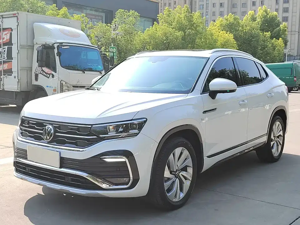 Volkswagen Tayron X 330TSI 2WD Premium Smart Edition 2023