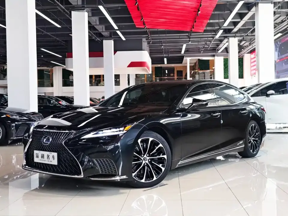 Lexus LS 500h Executive Edition 2021