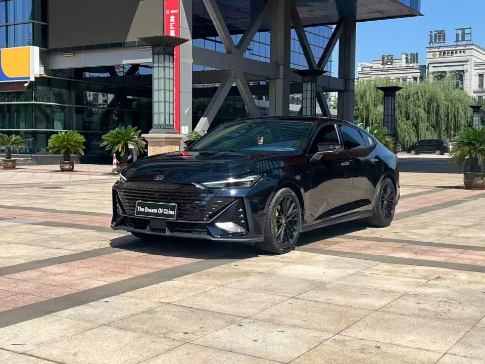 Changan UNI-V 1.5T Luxury Edition 2022