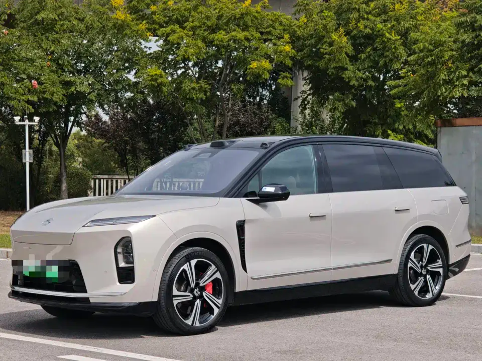 NIO ES8 Model 6-Seat Executive Luxury Edition 2025