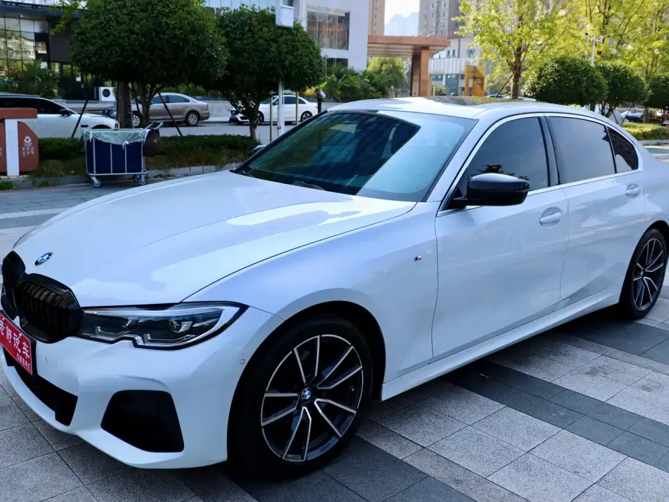 BMW 3 Series 325Li M Sport Package 2020