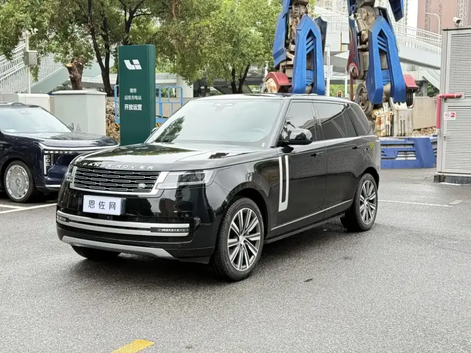 Land Rover Range Rover 3.0 L6 400PS Genesis Extended Version 2022