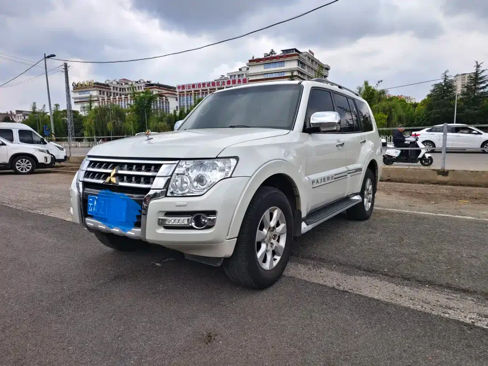 Mitsubishi Pajero (Import) Collector's Edition 3.0L Auto Premium Off-road 2020