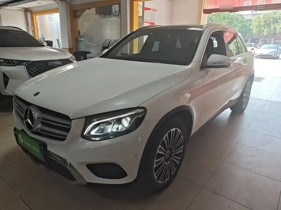 Mercedes-Benz GLC-Class Model GLC 200 L 4MATIC 2019