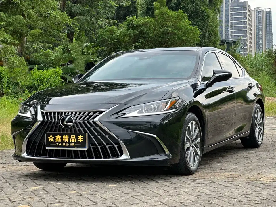 Lexus ES 200 Excellence Edition 2022