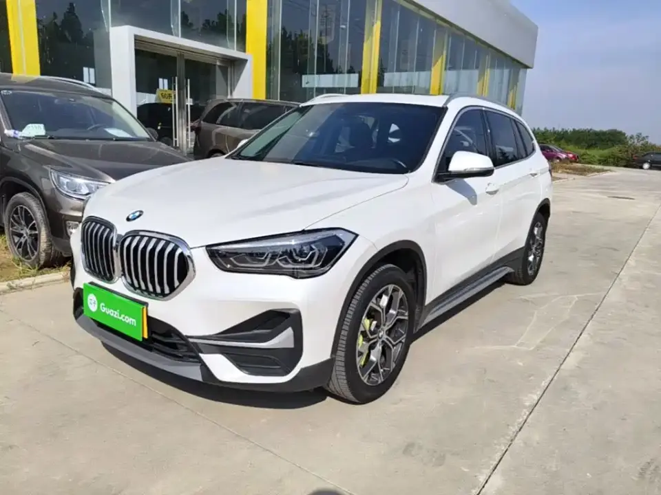 BMW X1 sDrive25Li Leading 2021