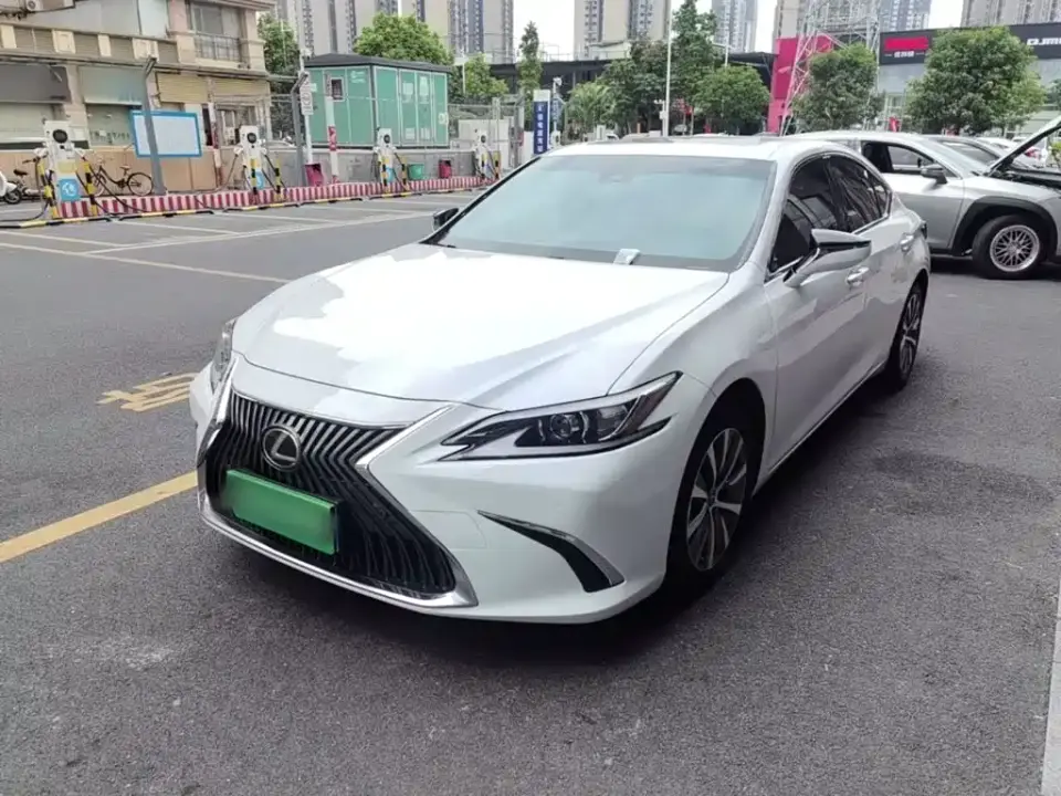 Lexus ES 200 Excellence 2020