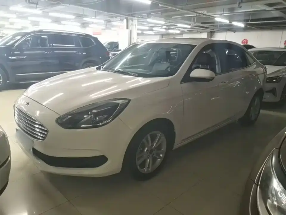 Ford Escort Facelift 1.5L Auto Comfort Edition China VI 2020