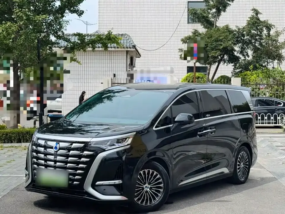 Denza D9 DM-i 970 All-Wheel Drive Honor Edition 2023